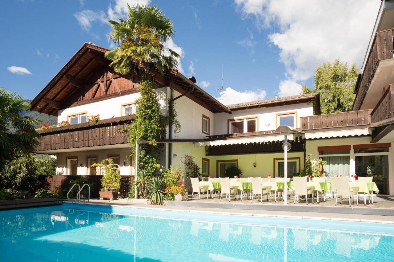 Hotel Gruberhof Merano Esterno foto