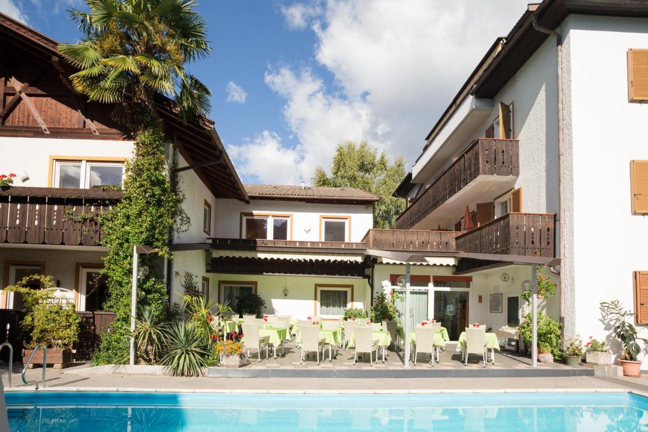 Hotel Gruberhof Merano Esterno foto