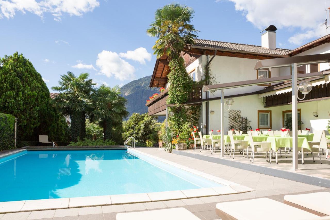 Hotel Gruberhof Merano Esterno foto