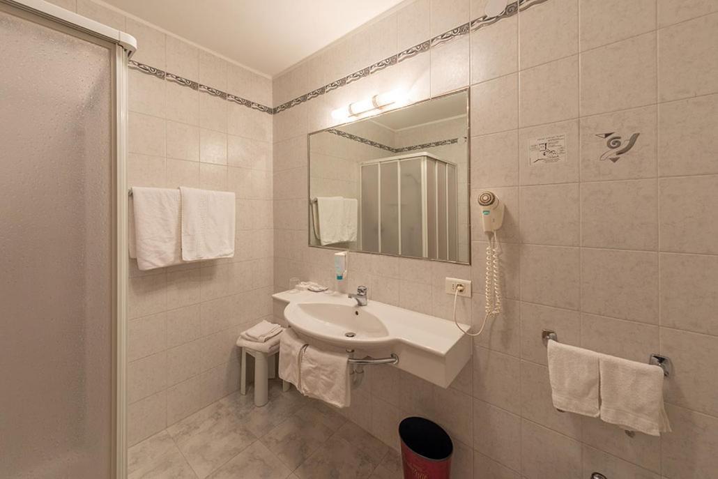 Hotel Gruberhof Merano Esterno foto