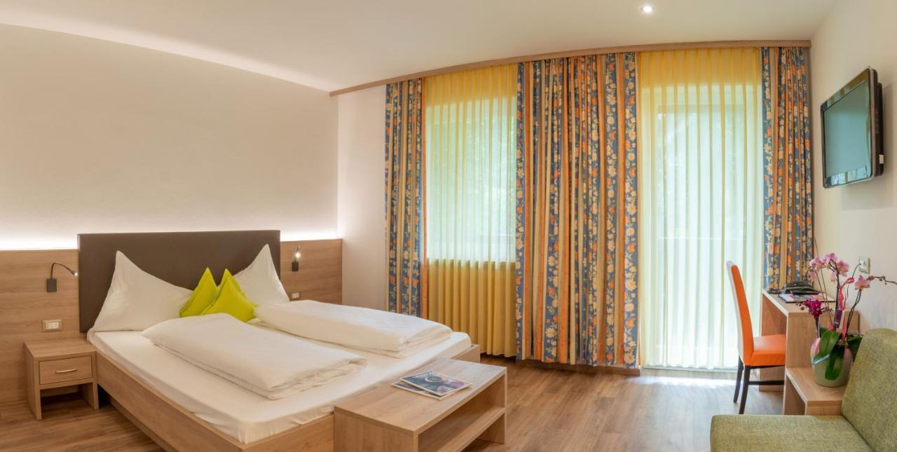 Hotel Gruberhof Merano Esterno foto