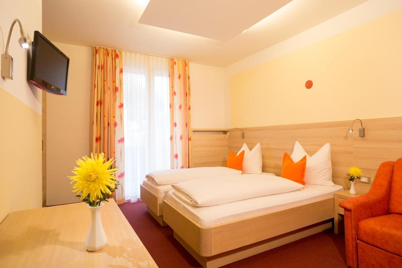 Hotel Gruberhof Merano Esterno foto