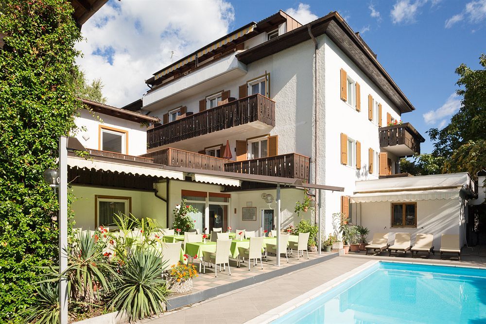 Hotel Gruberhof Merano Esterno foto