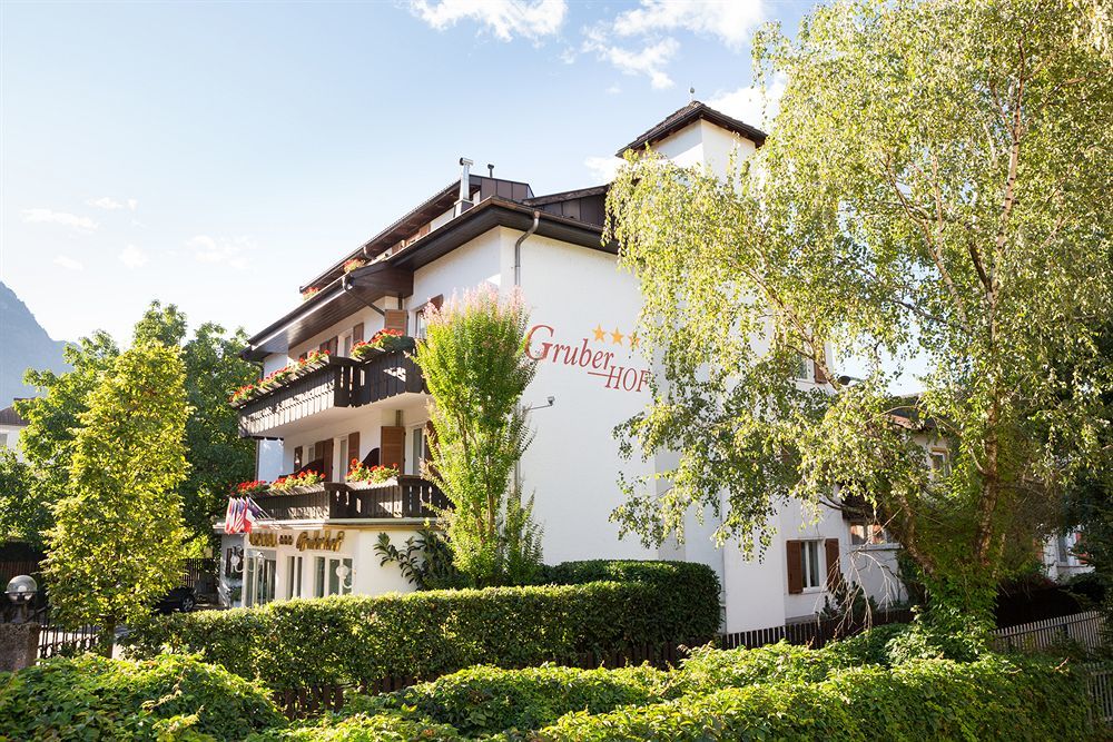Hotel Gruberhof Merano Esterno foto