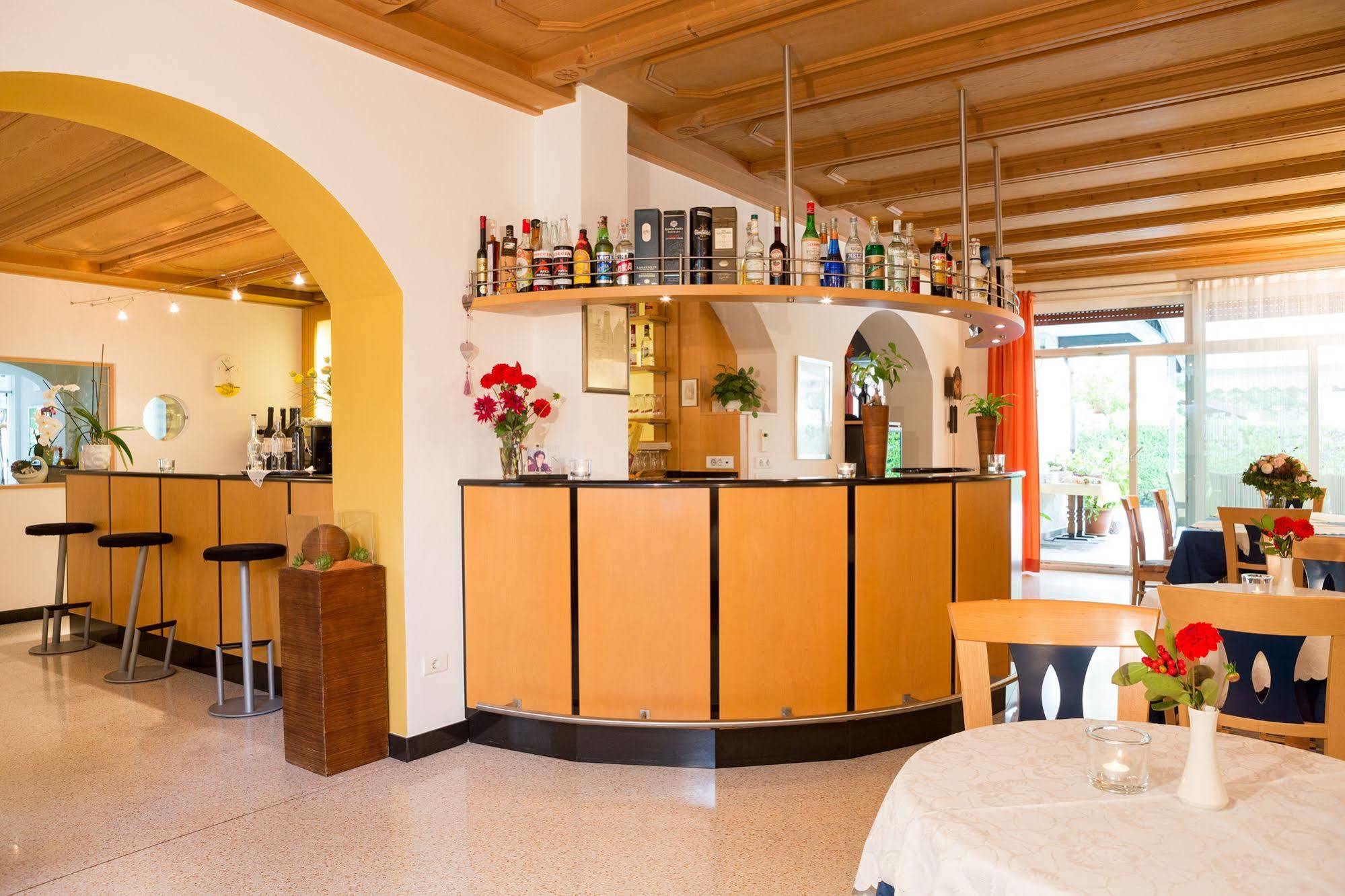 Hotel Gruberhof Merano Esterno foto