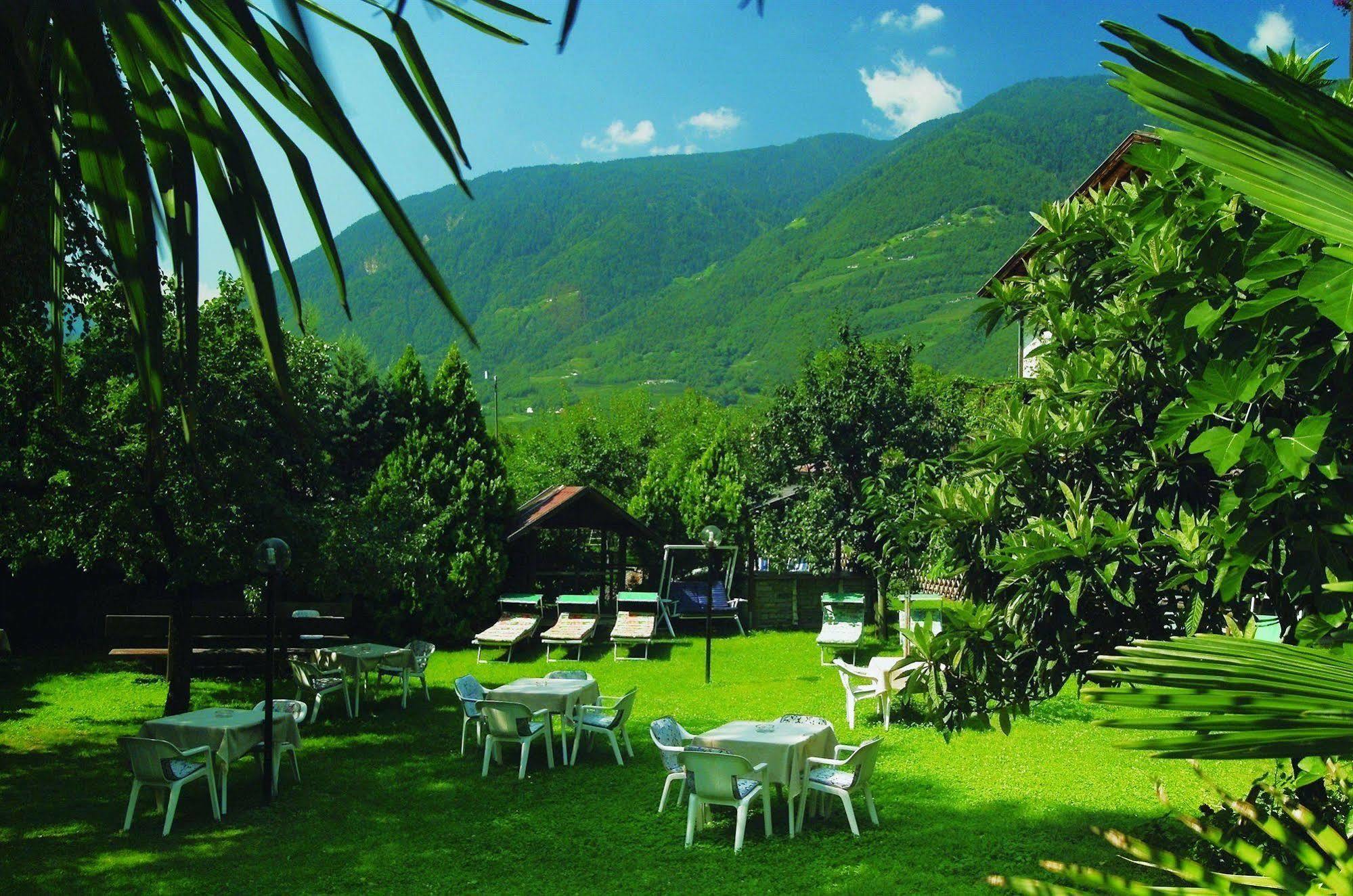 Hotel Gruberhof Merano Esterno foto